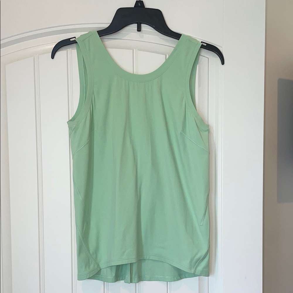 Women’s Lululemon Green Open Back Tank